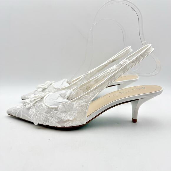 Blue by Betsey Johnson Womens Dian Slingback Heels US 8 M Ivory NIB - Picture 8 of 13